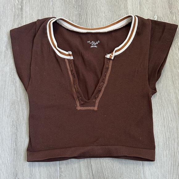 Urban Outfitters Tops - URBAN OUTFITTERS Brown ribbed v neck crop top size Xs/s